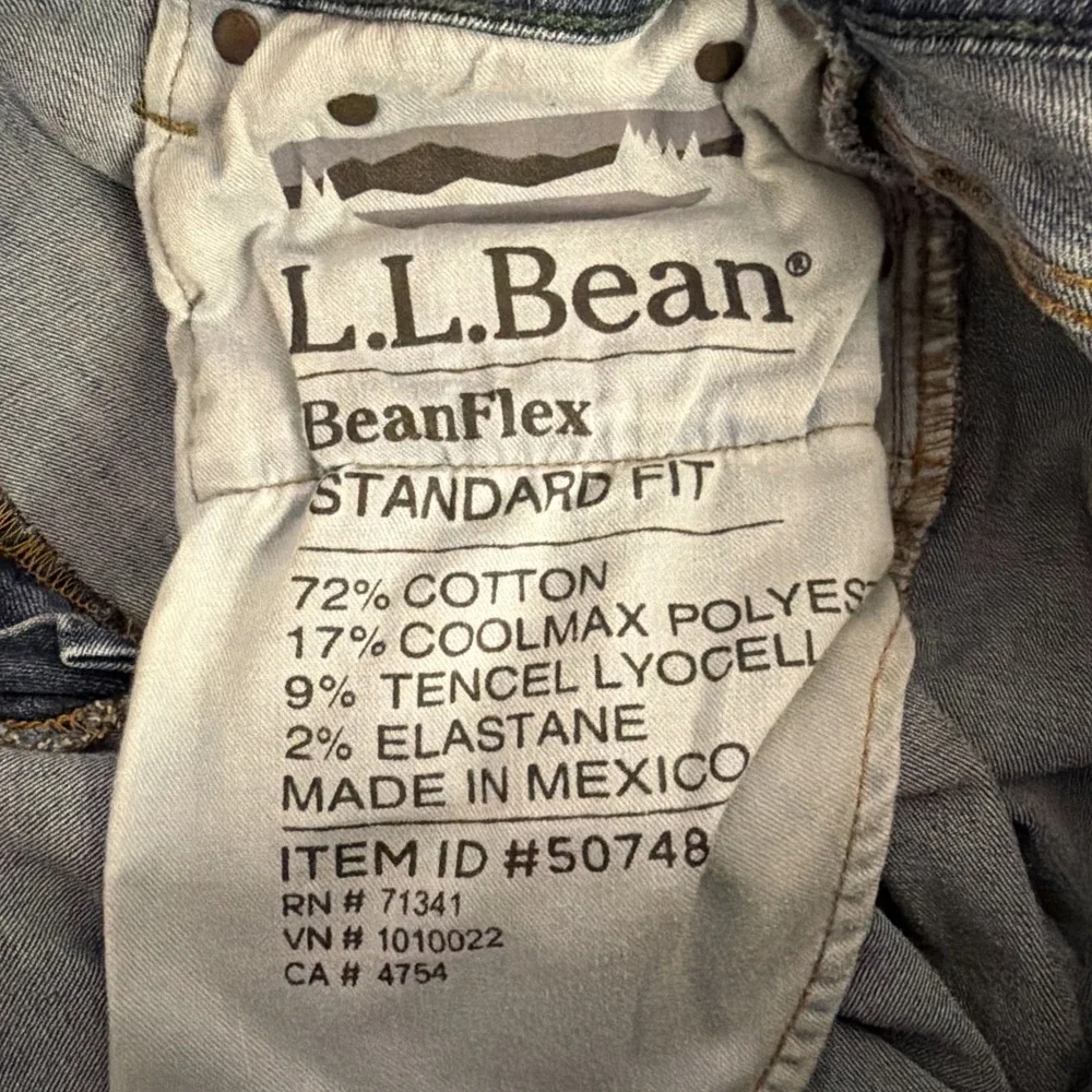 LL‎ Bean Men's Size 35x28 Jeans Standard Fit Straight Leg